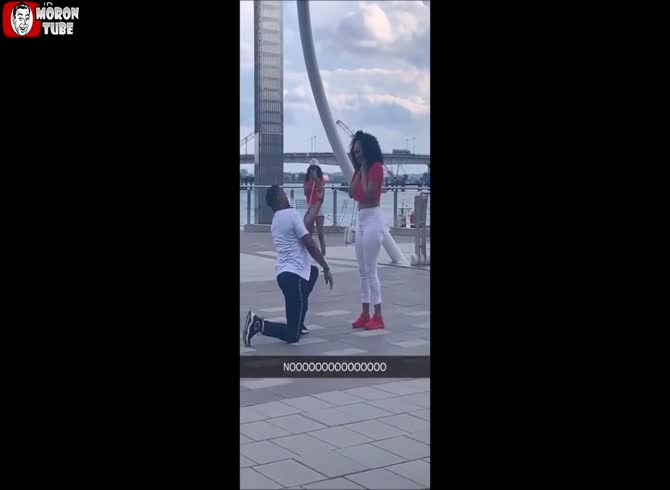 Video :The internet is going crazy over this amazing marriage proposal